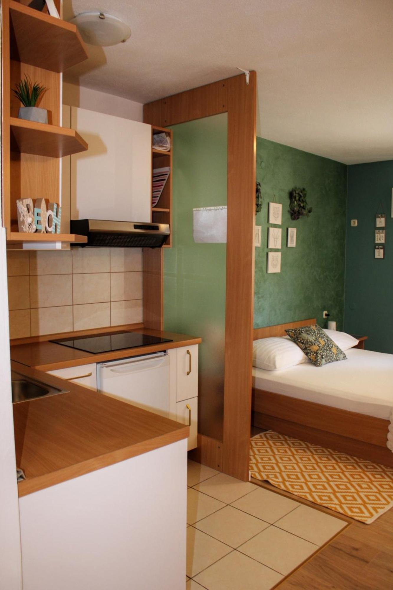 Studio Laura-Spacious Studio On The Main Beach Makarska Bagian luar foto