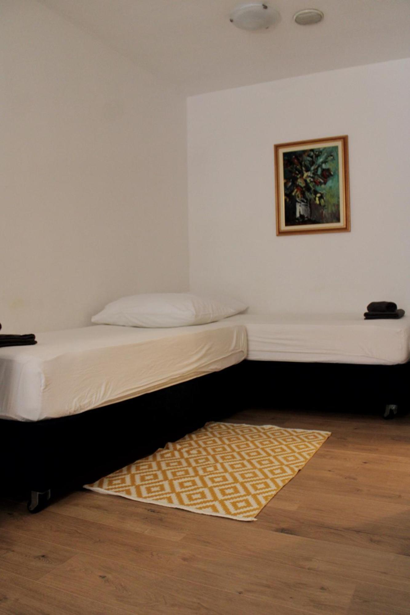 Studio Laura-Spacious Studio On The Main Beach Makarska Bagian luar foto