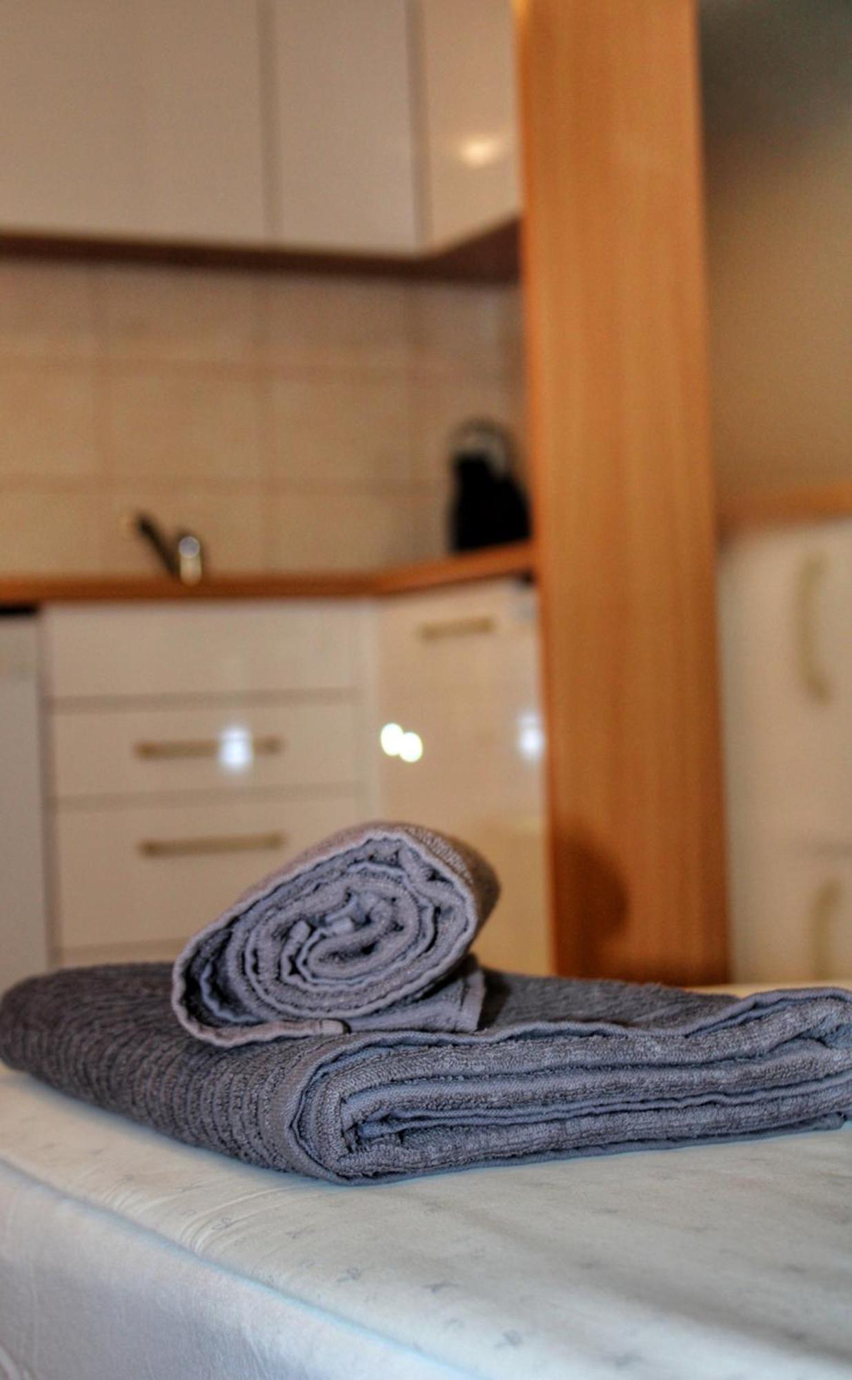 Studio Laura-Spacious Studio On The Main Beach Makarska Bagian luar foto