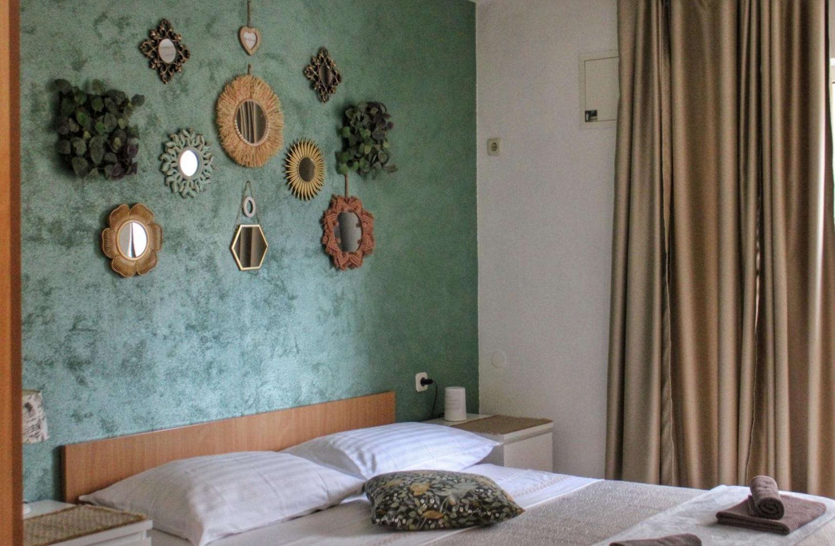 Studio Laura-Spacious Studio On The Main Beach Makarska Bagian luar foto